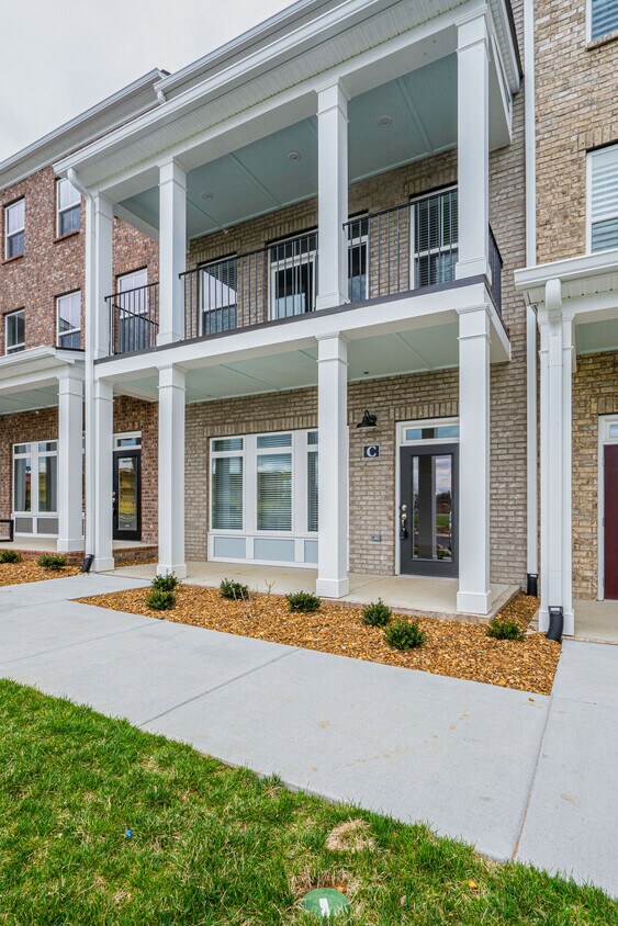 2400 Arden Village Dr, Columbia, TN 38401 Townhome Rentals in