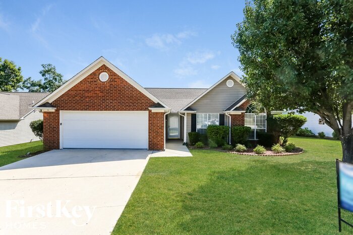 Primary Photo - 200 Summer Hill Dr