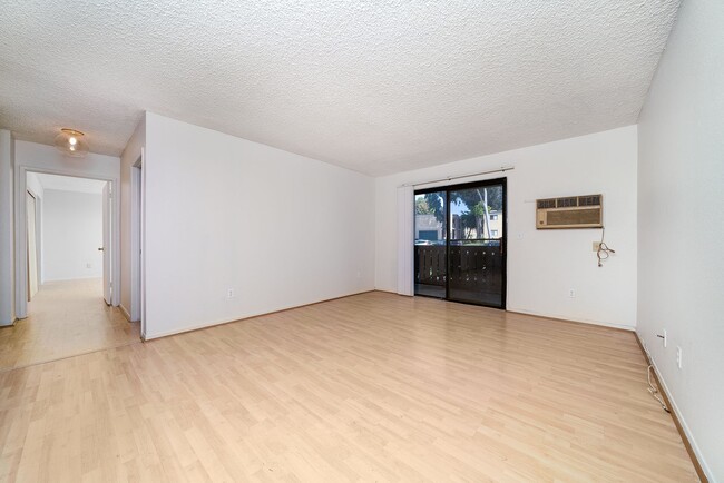 Foto del edificio - 2 bedroom, 2 bathroom rental - Great location!