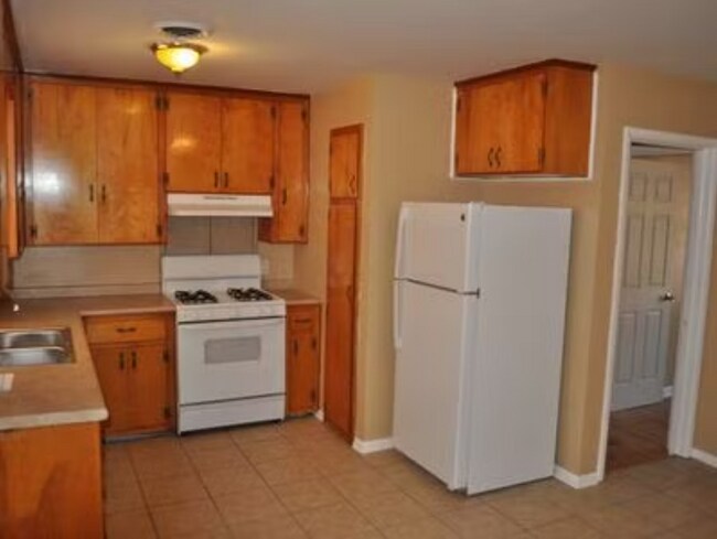 Foto del edificio - 3202 Asbury Ln
