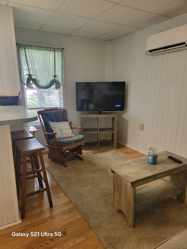 Foto del edificio - 514 Cypress Dr