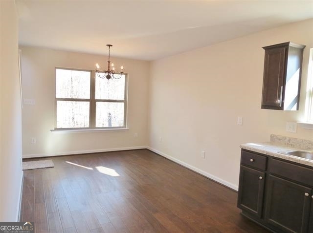 Foto del edificio - 412 Mossy Ln