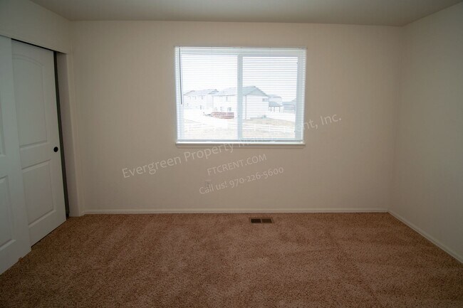 Building Photo - Beautiful 4-Bedroom Home in Homestead Heig...