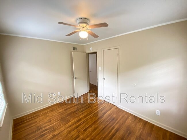 Building Photo - 3470 Kensett Dr