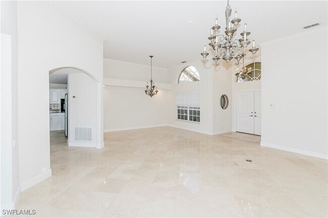 Building Photo - 273 Monterey Dr