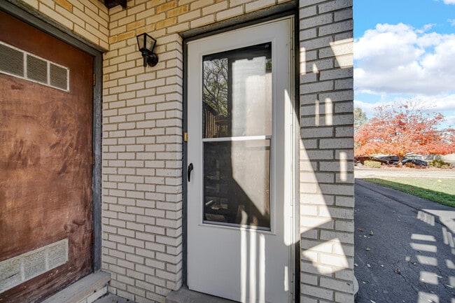 Foto del edificio - 31 Wellington Ave