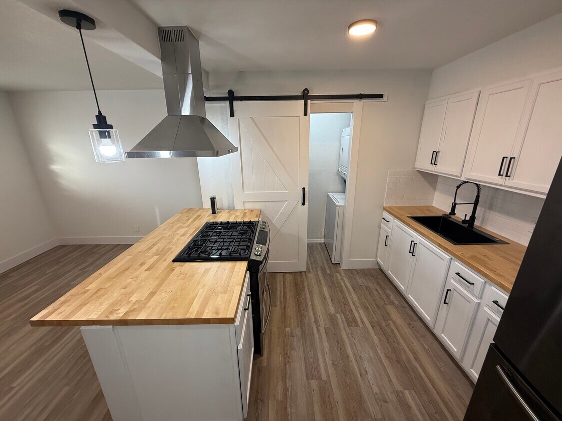 Foto principal - 122 Rio Rd