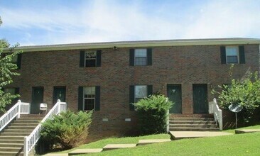 Building Photo - 450 Martha Ln