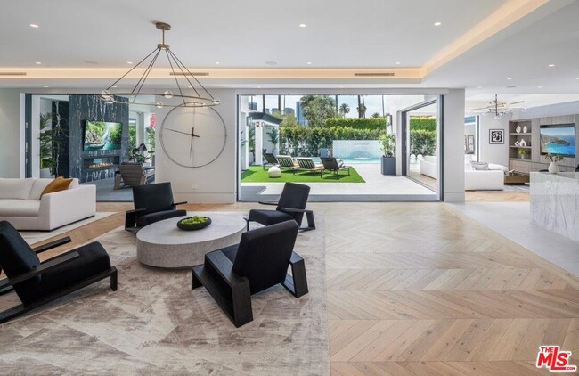 Foto del edificio - 525 N Camden Dr