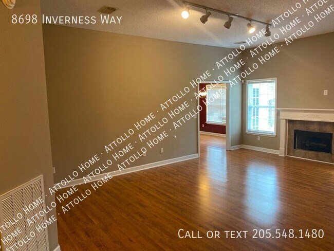 Building Photo - 3-Bed/2-Bath Garden Home in the Exclusive ...