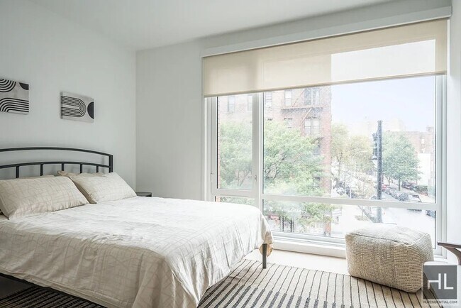 Foto del edificio - 975 Nostrand Ave