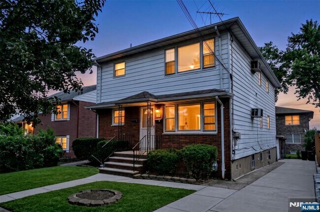 Foto del edificio - 348 Westminster Pl