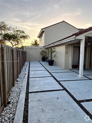 Building Photo - 6542 NW 171st St