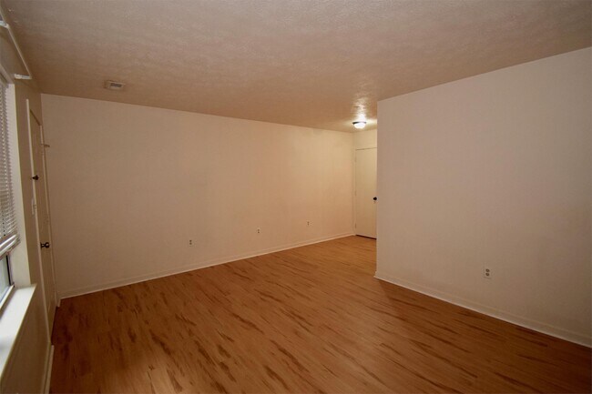 Foto del edificio - 129 W Vail Ct