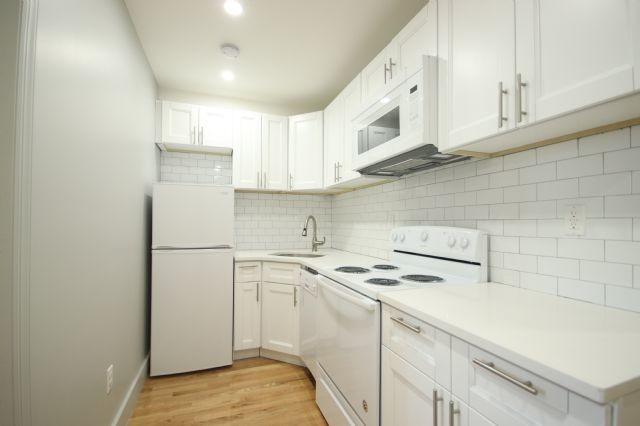 Primary Photo - 60 W 57th St
