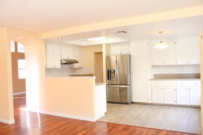 Foto del edificio - 10631 Atwood Ct