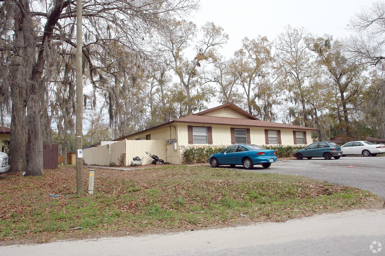 Building Photo - 1801 SE 40th Street Rd