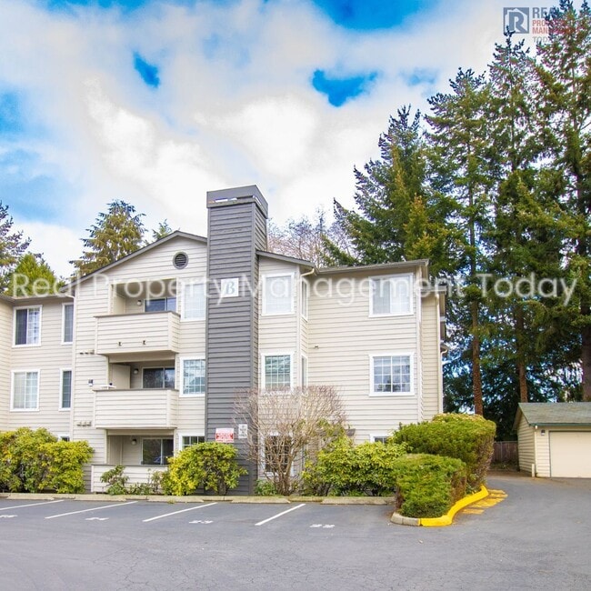 Building Photo - 17624 1st Ave S