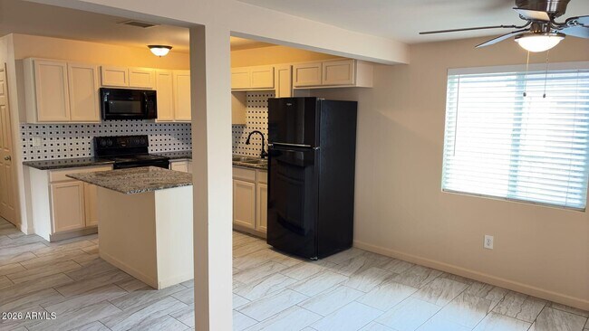 Foto del edificio - 6714 N 54th Ave