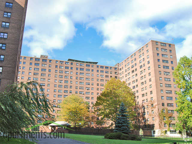 Ivy Hill Park - Ivy Hill Park Apartments