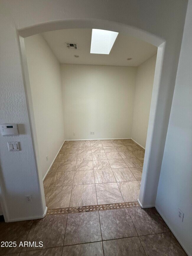 Foto del edificio - 12429 W Pima St