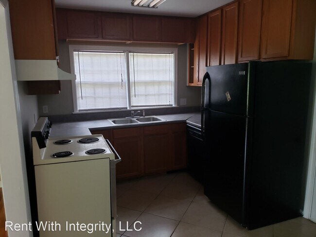 Building Photo - 3 br, 2 bath Apartment - 106 Dixie Drive