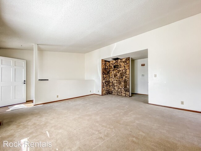 Building Photo - 2 br, 2 bath House - 506 W 36th Apt A