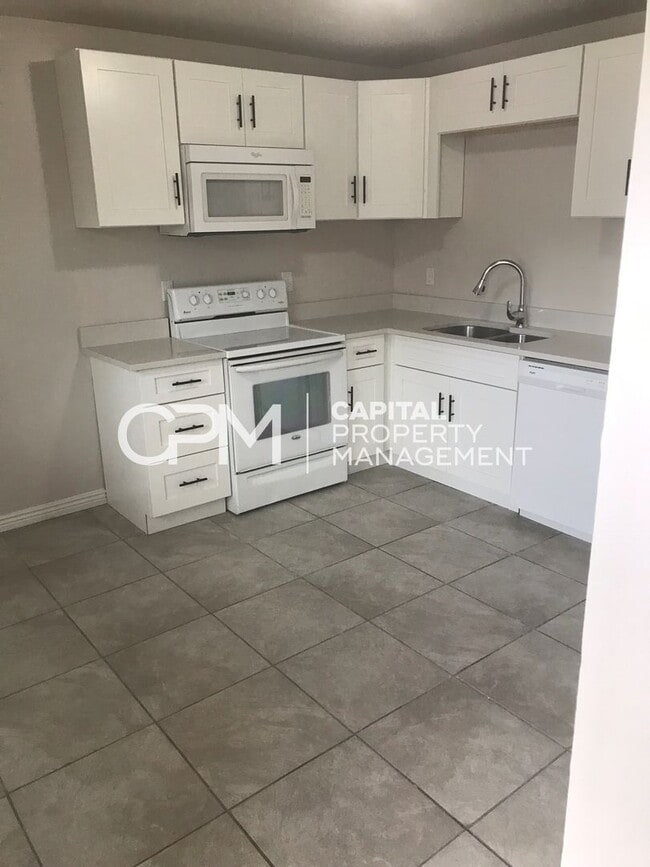 Building Photo - 3065 S 9100 W