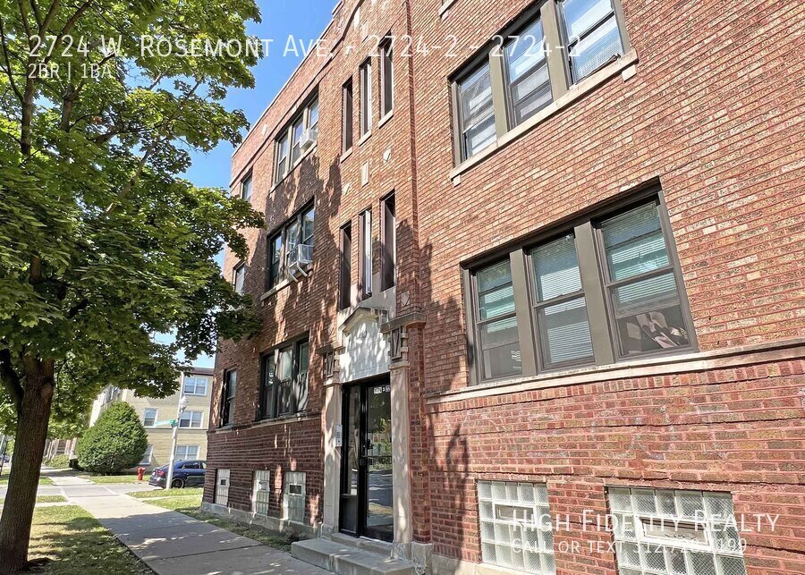 Primary Photo - 2724 W Rosemont Ave