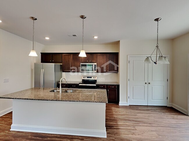 Building Photo - 1127 Amberly Wy