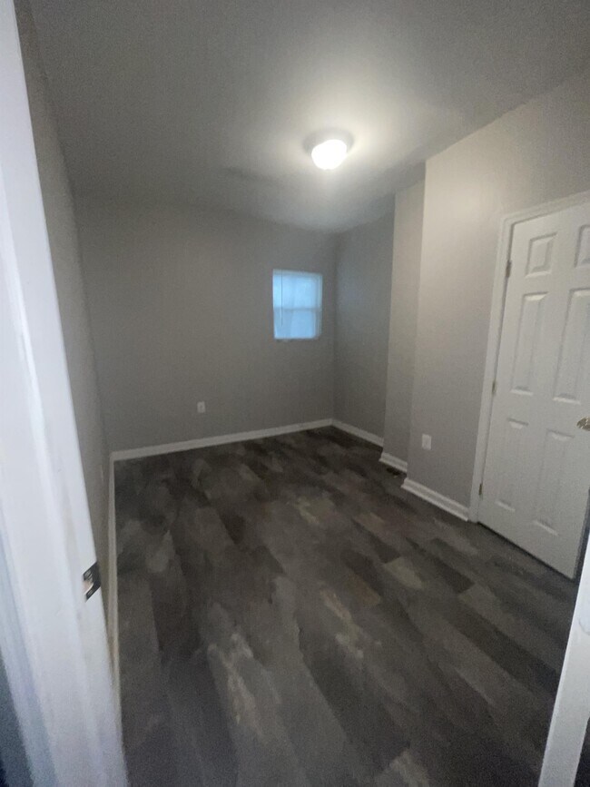 Foto del edificio - 3613 W Belvedere Ave