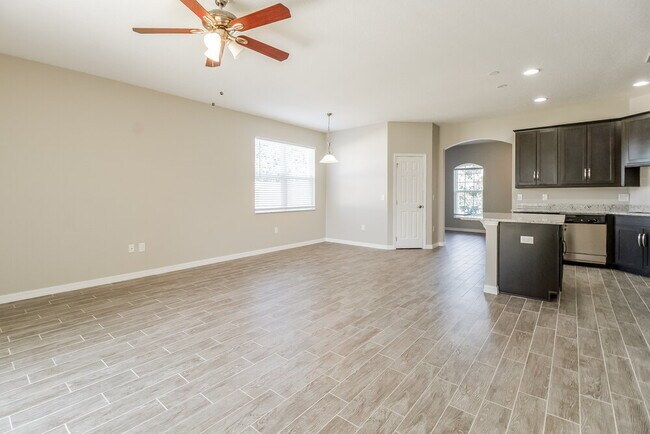 Foto del edificio - 4850 Grand Vista Ln