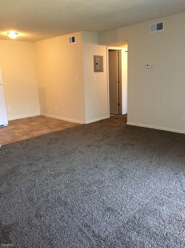 Foto del edificio - 3521 E 51st St
