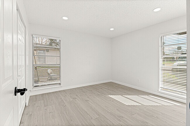 Foto del edificio - 5395 SE 30th Pl