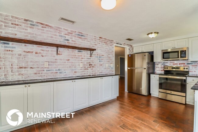 Building Photo - 3730 Sablewood Dr