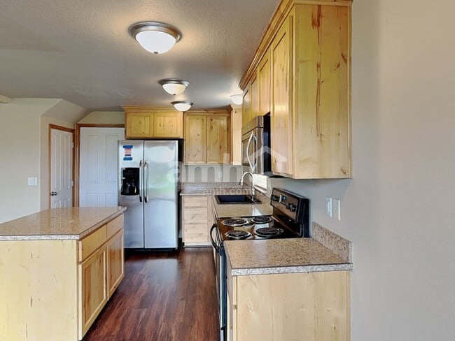 Building Photo - 2522 Char Cir NW