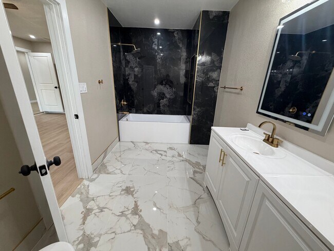 Foto del edificio - 302 N Cottonwood Dr