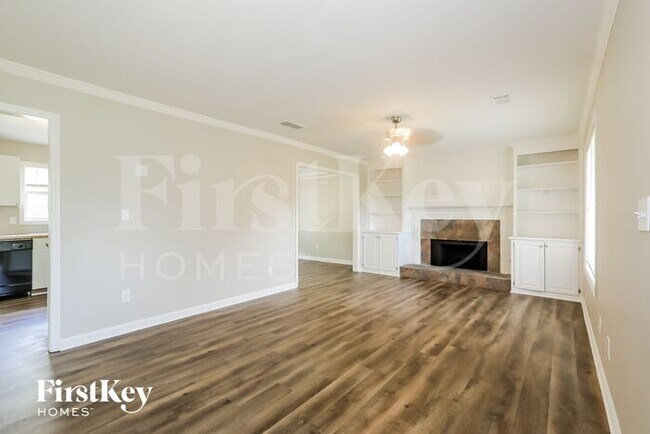 Building Photo - 155 Allen Oaks Way
