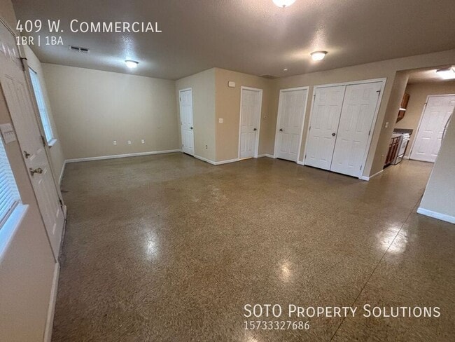 Building Photo - 409 W. Commercial-