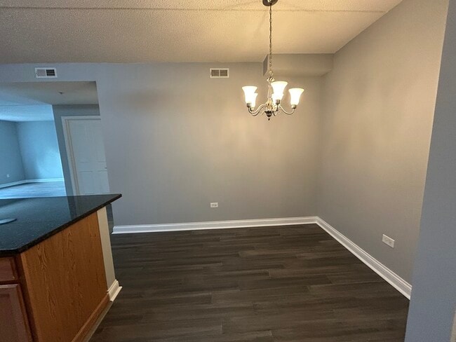 Foto del edificio - 3420 N Old Arlington Heights Rd