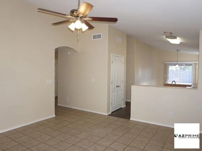 Building Photo - 2201 S St Suzanne Dr