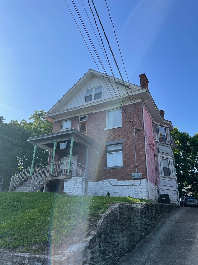 278 Helen St, Cincinnati, OH 45219 House Rental in Cincinnati, OH
