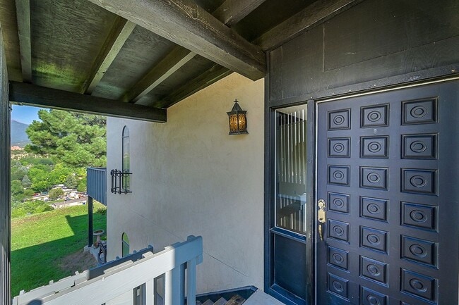 Building Photo - 1058 Fontmore Rd