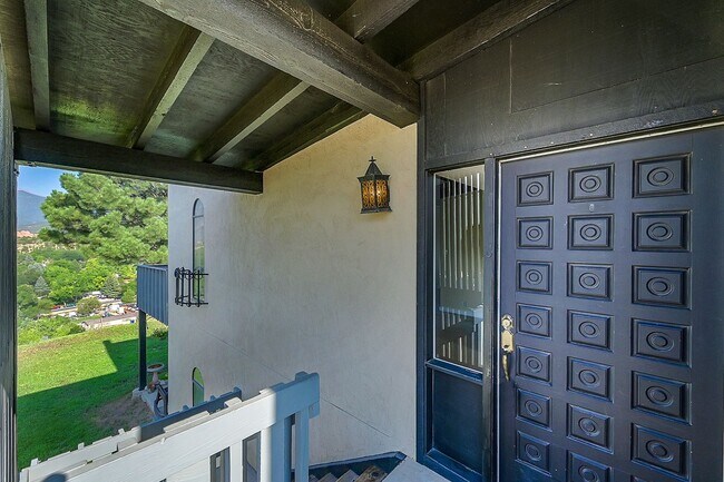 Foto del edificio - 1058 Fontmore Rd
