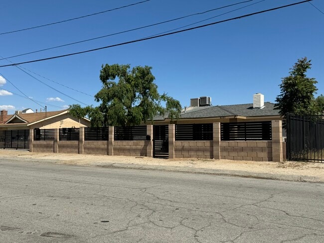 Building Photo - 5101 W Ave L