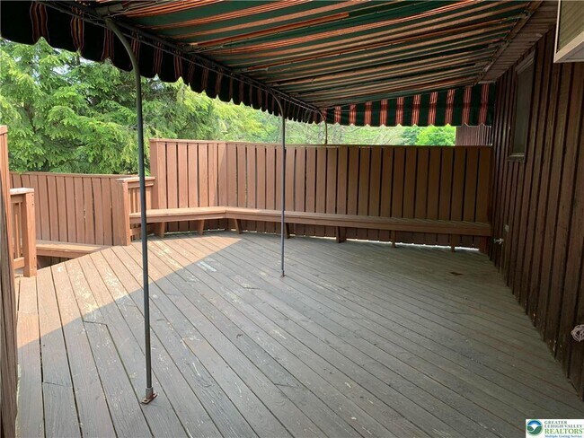 Foto del edificio - 256 Mt Bethel Hwy