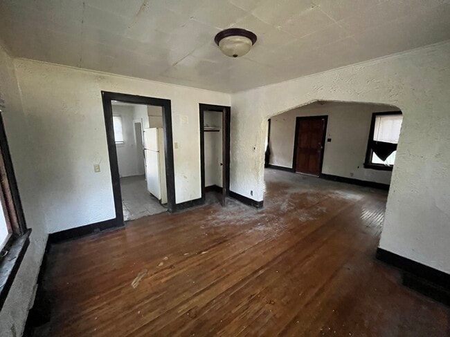 Building Photo - 920 S Maffit St