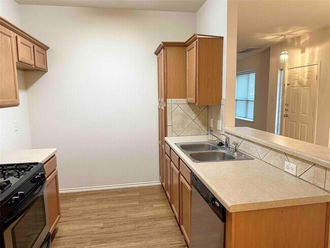Foto del edificio - 1481 E Old Settlers Blvd