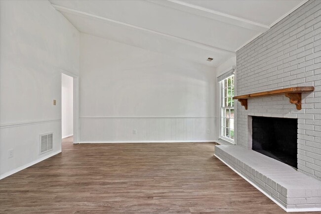 Foto del edificio - 9605 Leeswood Ln
