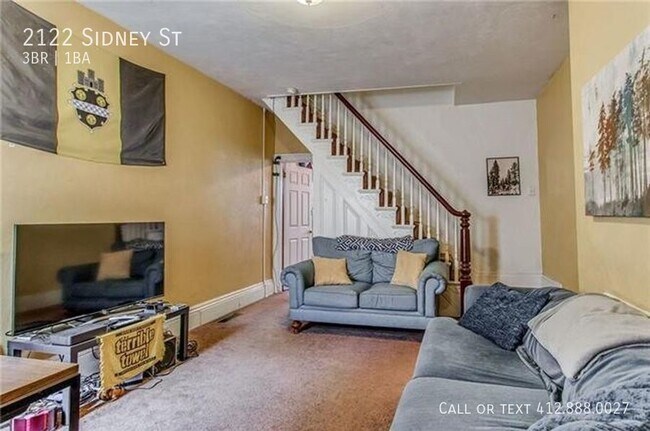 Building Photo - 3 bedroom 1 bath South Side!